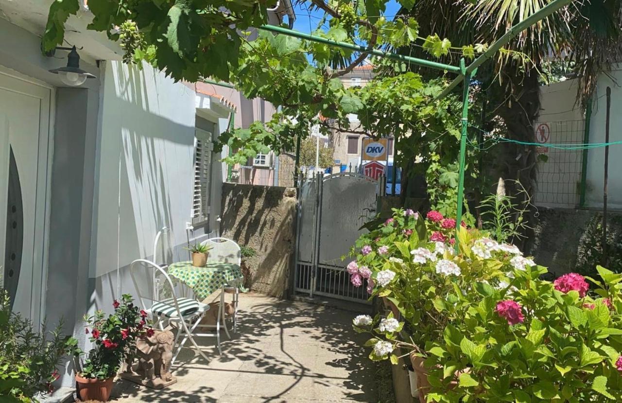 Apartman Annamaria เซรส ภายนอก รูปภาพ